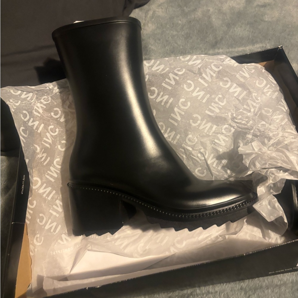 Woman rubber boots black